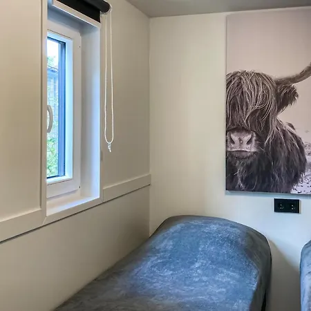 3 Bedroom Cozy Home In Putten Putten